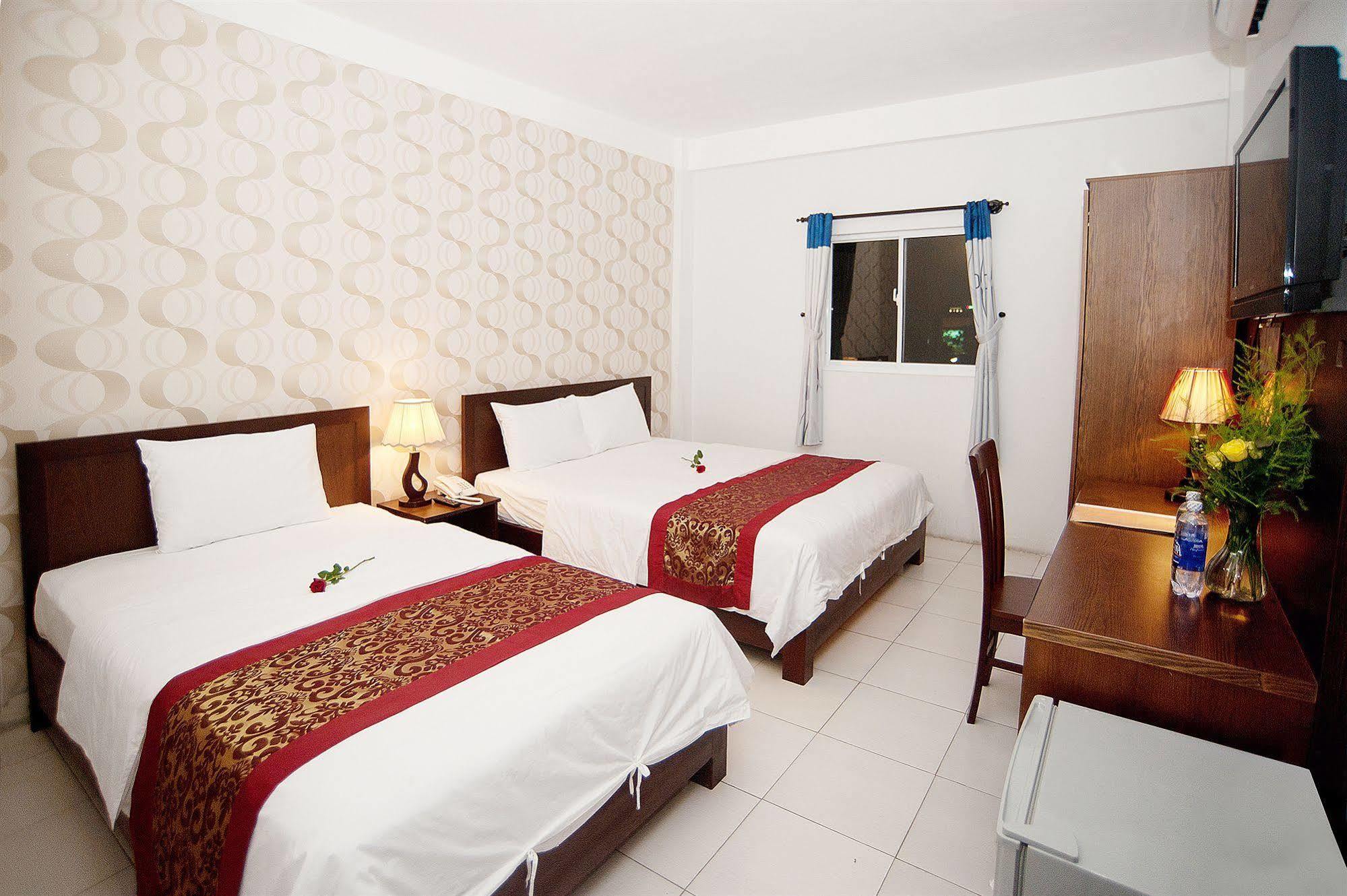 Bin Star Hotel Дананг Екстериор снимка