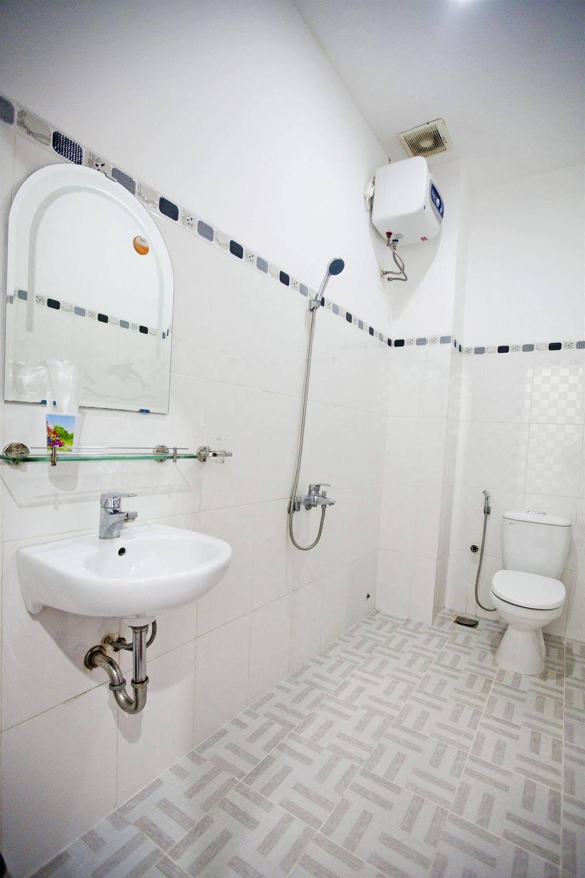 Bin Star Hotel Дананг Екстериор снимка