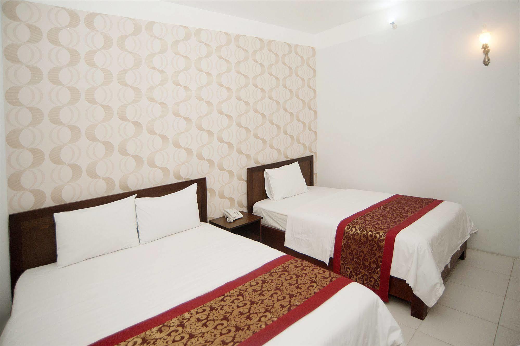 Bin Star Hotel Дананг Екстериор снимка
